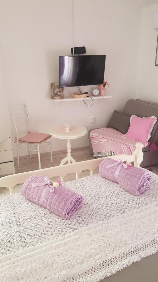 Marla1 Lägenhet Vodice Exteriör bild
