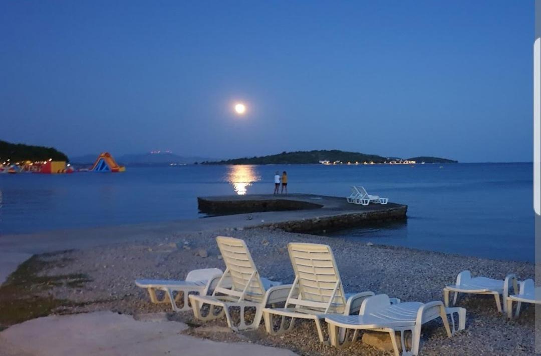 Marla1 Lägenhet Vodice Exteriör bild